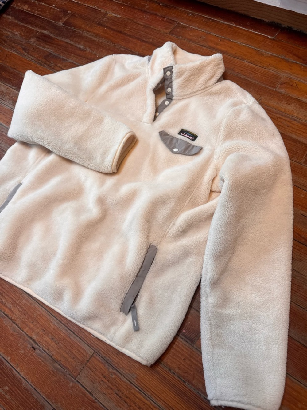 L.L. Bean Cream Sherpa Snap-Placket Pullover with Gray Trim - Picture 2 of 8